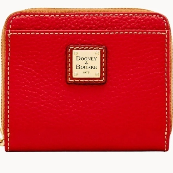 Dooney & Bourke Small Pebble Grain WalletNWT